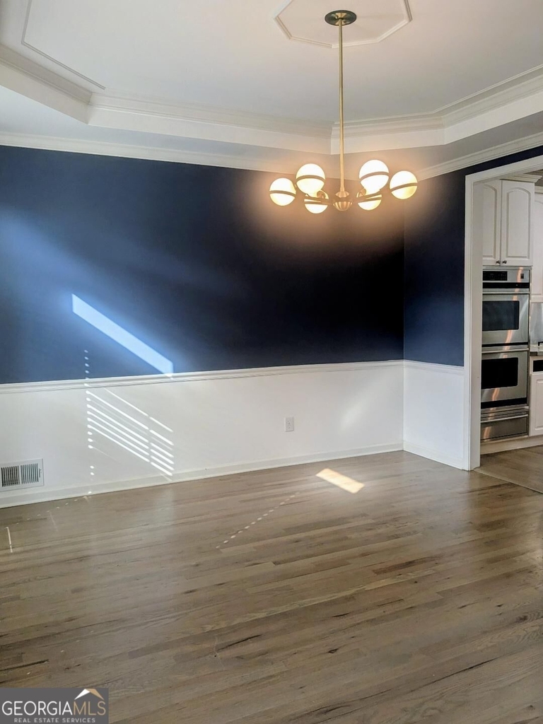 305 Windsor Place - Photo 5