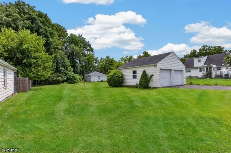 663 Mountain Ave - Photo 29
