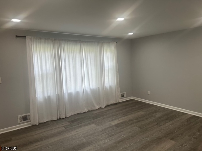 1 Hillairy Ct - Photo 1