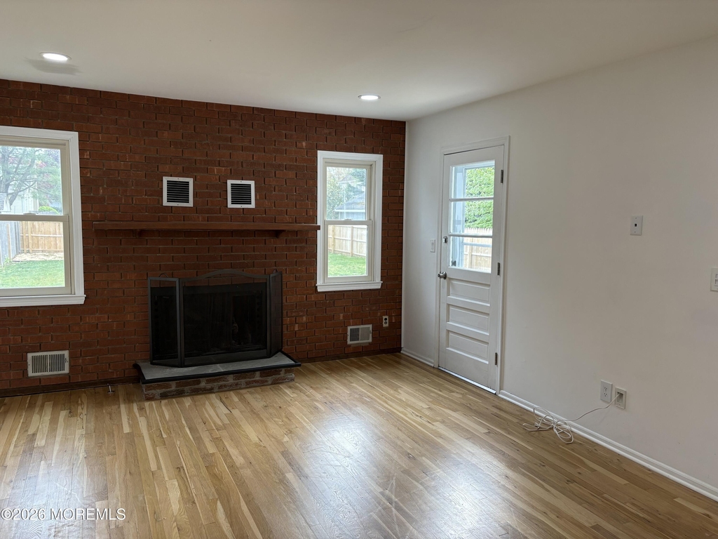 19 Lennox Avenue - Photo 10