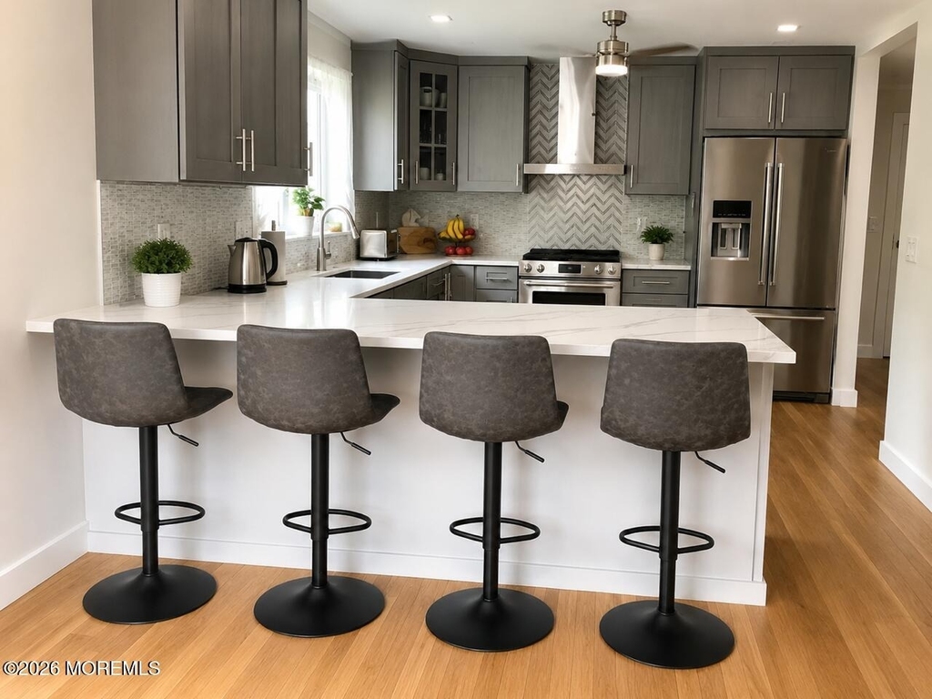 224 Colonial Avenue - Photo 1