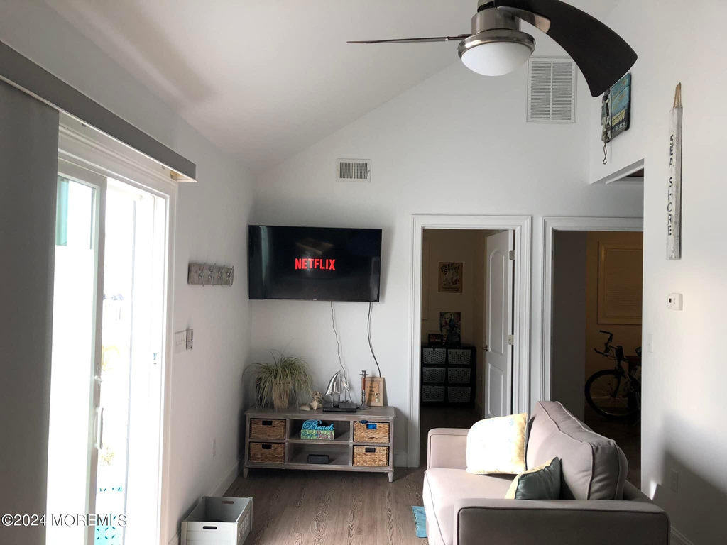 123 W Kingfisher Way - Photo 3