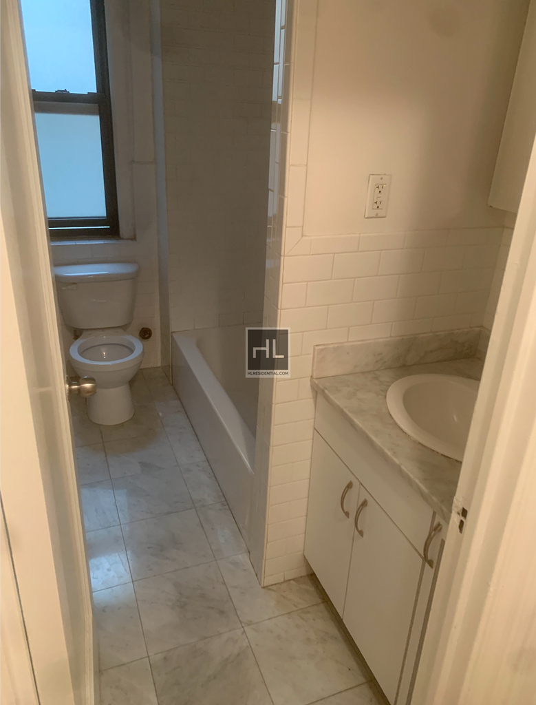 East 38 Street - Photo 0