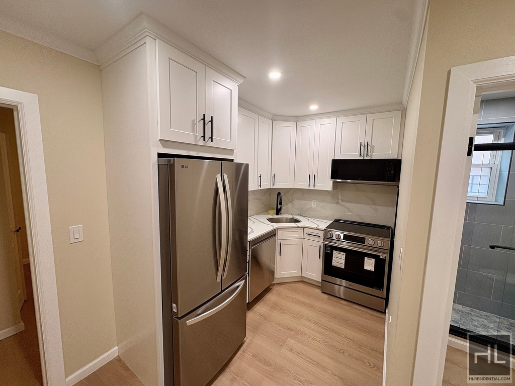 Sedgwick Avenue - Photo 0