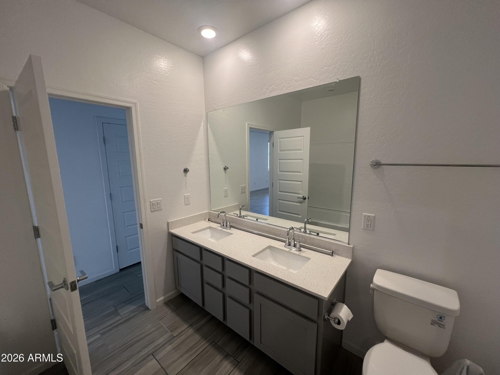 19 N 197th Drive - Photo 4