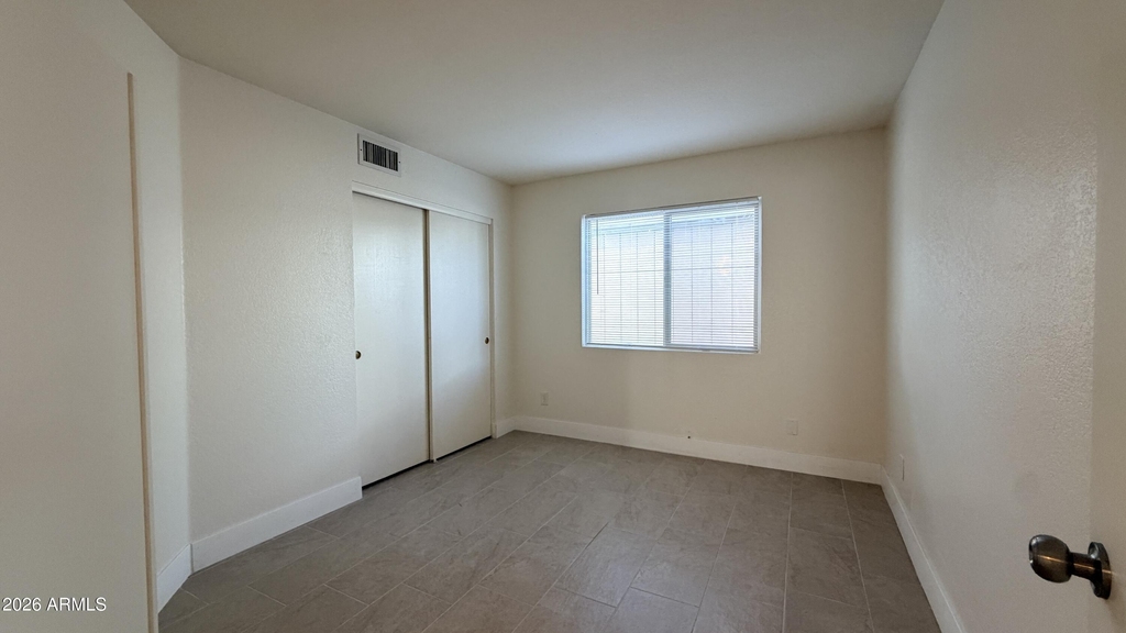 1559 E Whitten Street - Photo 11