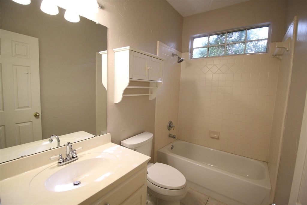 1510 Drexel Court - Photo 15