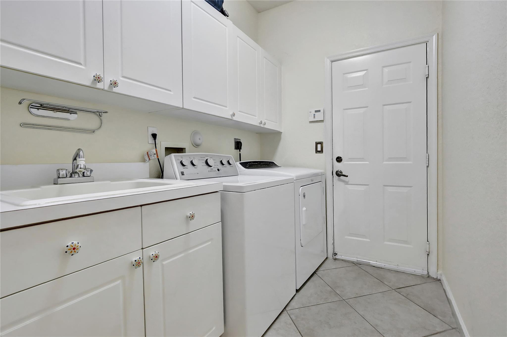 4070 Sanderling Lane - Photo 26