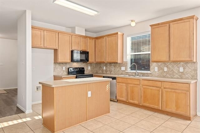 11613 Snyder Drive - Photo 3