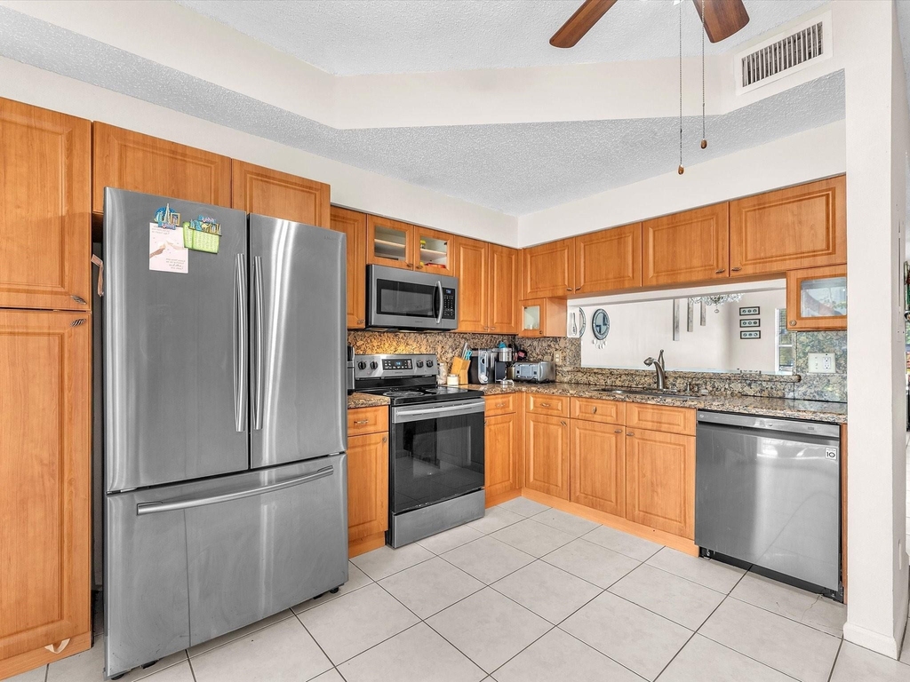 9850 Nw 57th Manor - Photo 39