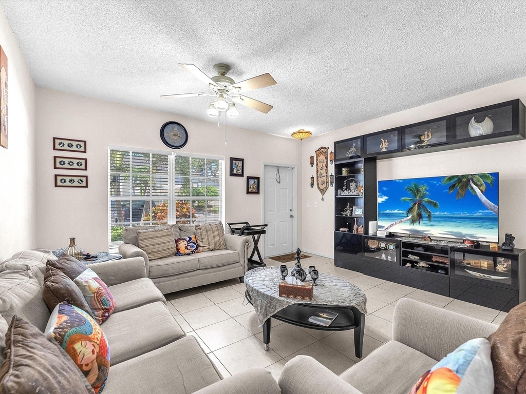 9850 Nw 57th Manor - Photo 5