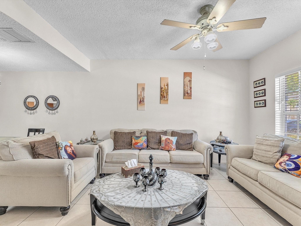 9850 Nw 57th Manor - Photo 6