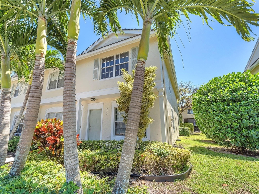 9850 Nw 57th Manor - Photo 0