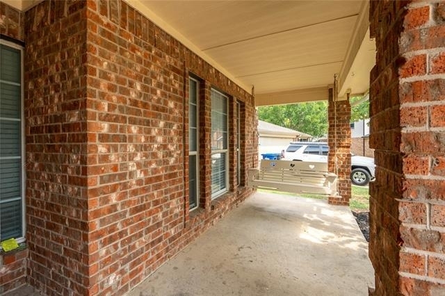 2304 Glenhaven Drive - Photo 2