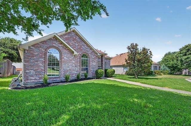 3960 Bexhill Drive - Photo 1