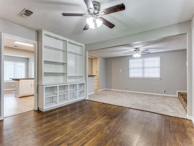 512 Bluebonnet Drive - Photo 2