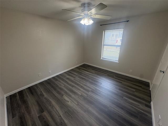 904 N Austin Street - Photo 11