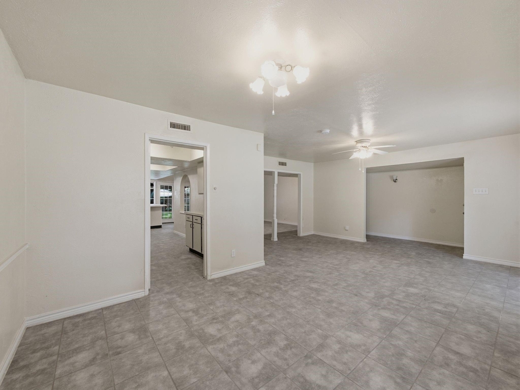 1000 Windy Meadow Drive - Photo 2