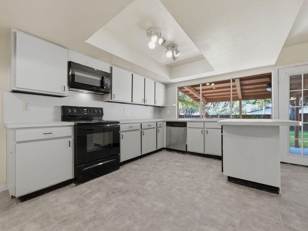 1000 Windy Meadow Drive - Photo 6