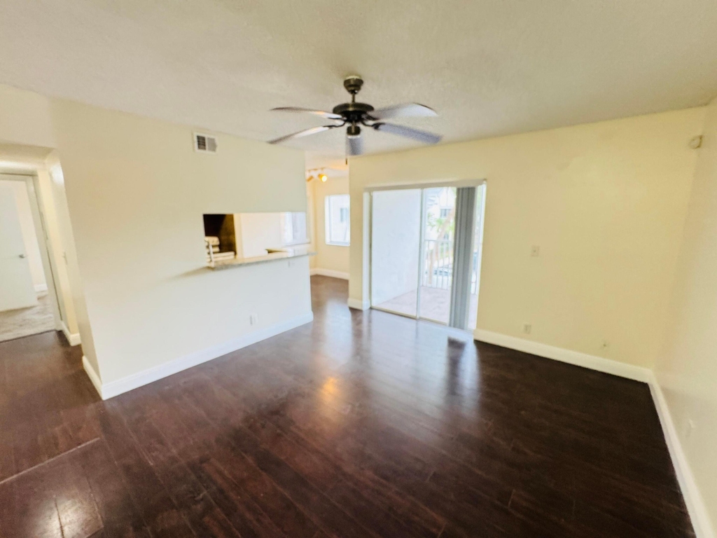 5686 Rock Island Road - Photo 10