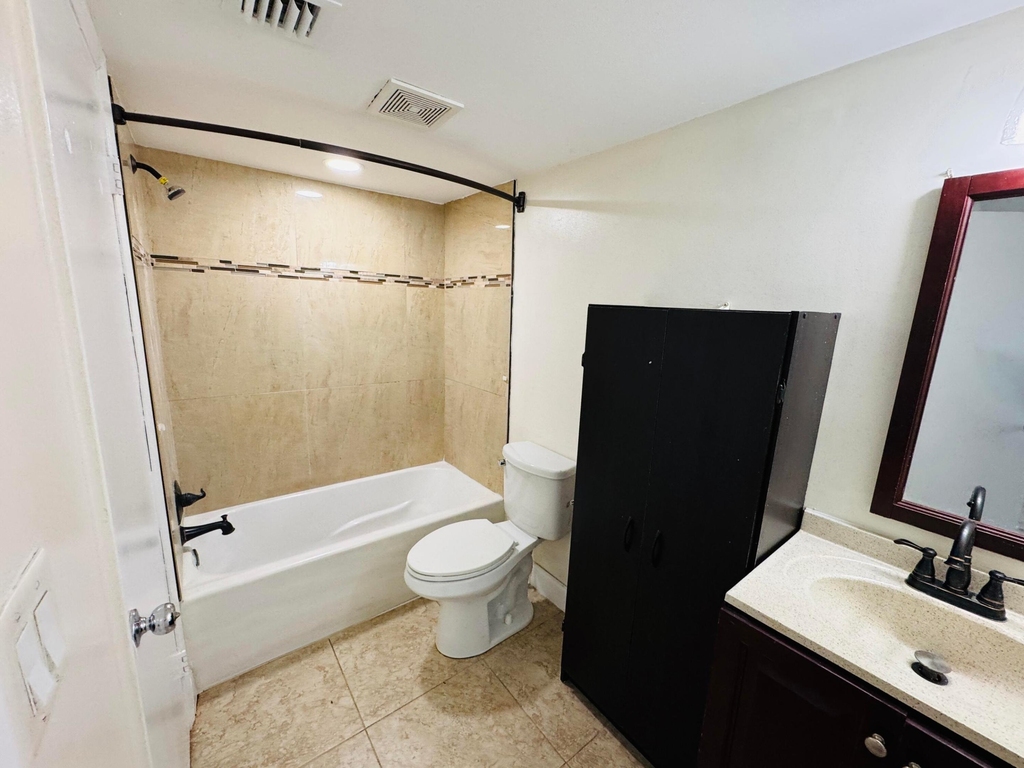 5686 Rock Island Road - Photo 11