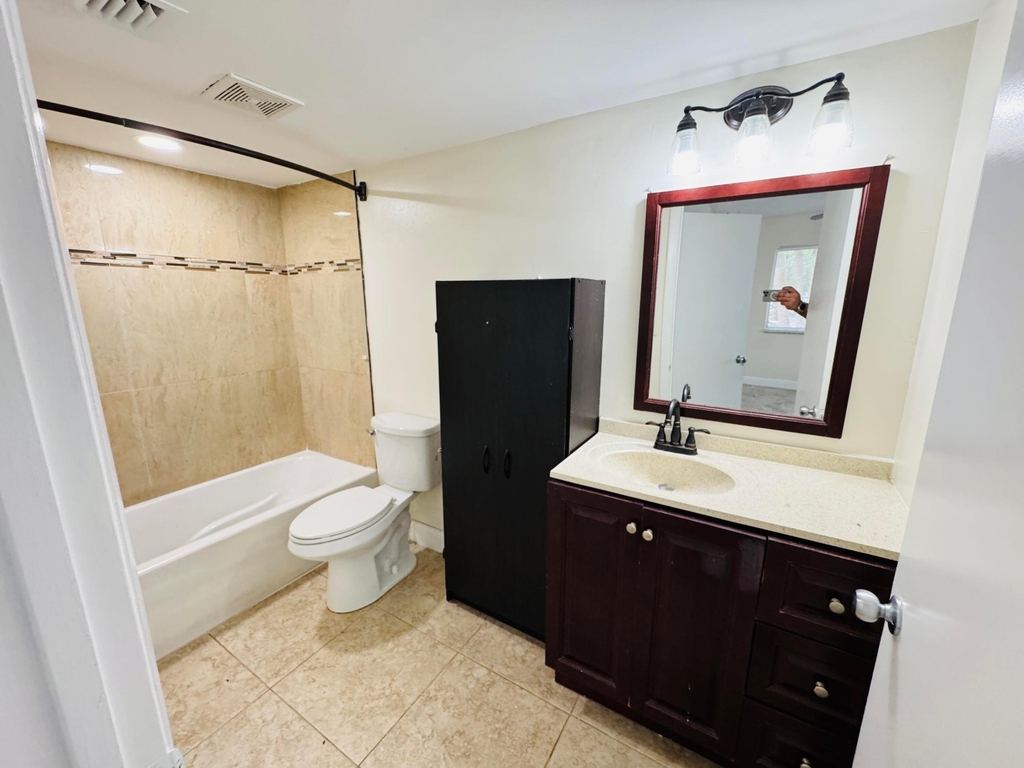 5686 Rock Island Road - Photo 5