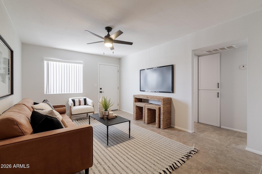 1615 N 51st Street - Photo 2