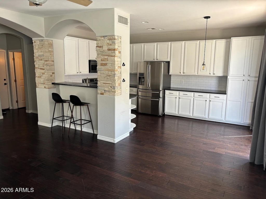 451 W Mountain Sage Drive - Photo 3
