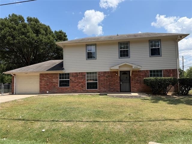 12905 Kleberg Road - Photo 0