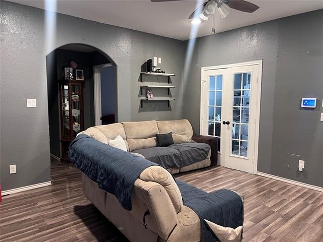 1317 Inwood Drive - Photo 2