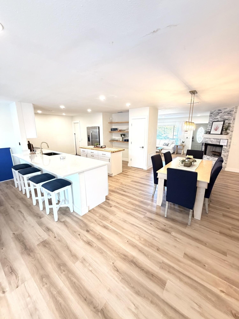 948 Canal Circle - Photo 3