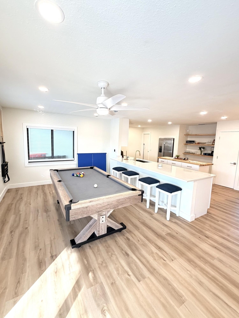 948 Canal Circle - Photo 0