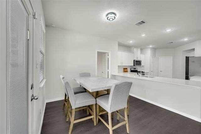 1117 Goldfinch Drive - Photo 7
