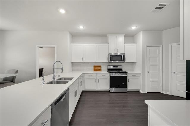 1117 Goldfinch Drive - Photo 4
