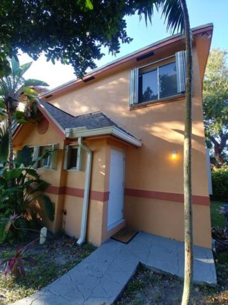2261 Ne 171st Street - Photo 15