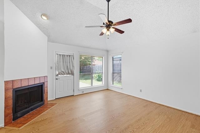 559 Lee Drive - Photo 3