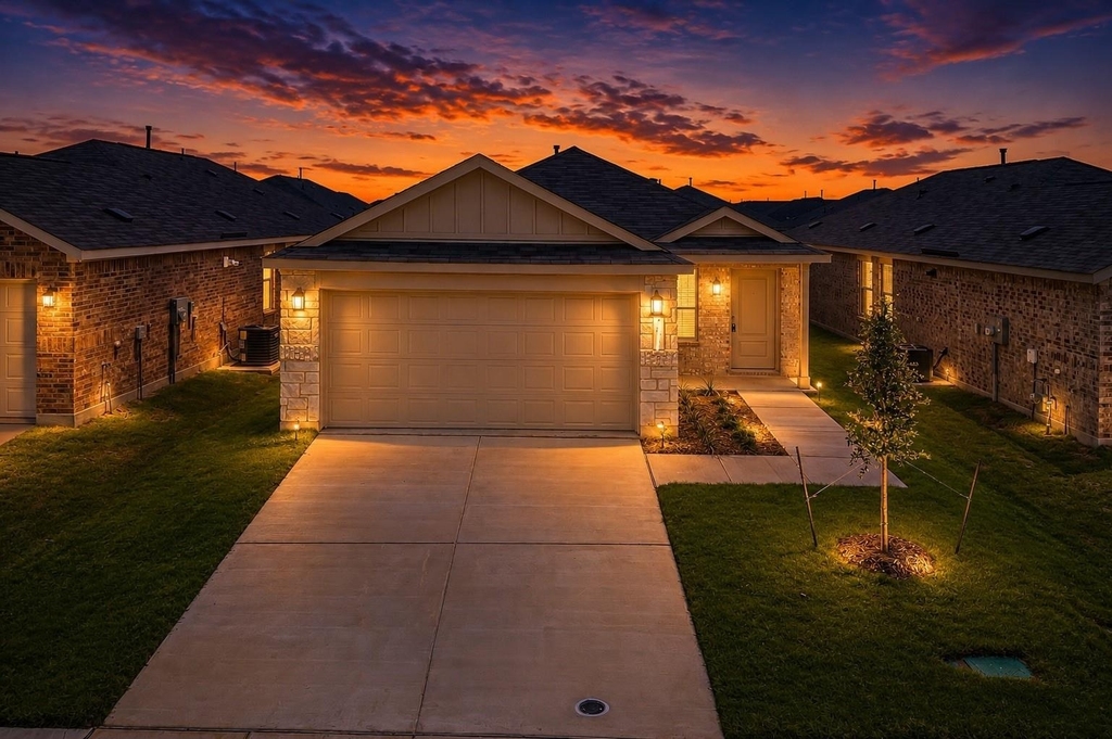 1829 Sanderling Street - Photo 0