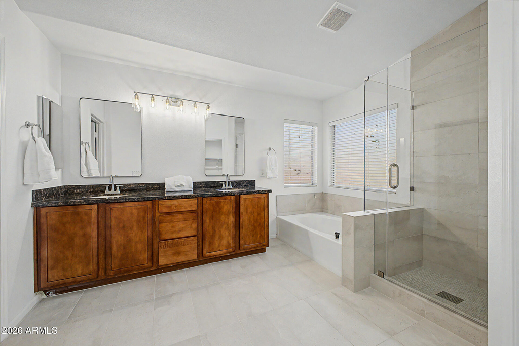 8805 W Alex Avenue - Photo 9
