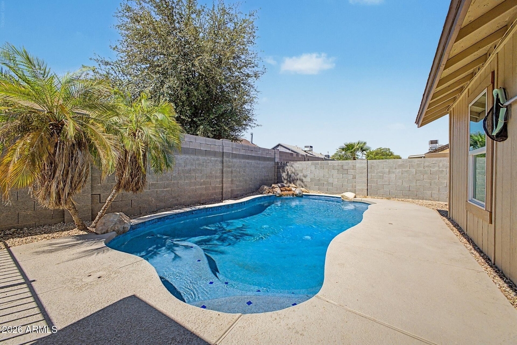 7119 W Krall Street - Photo 0