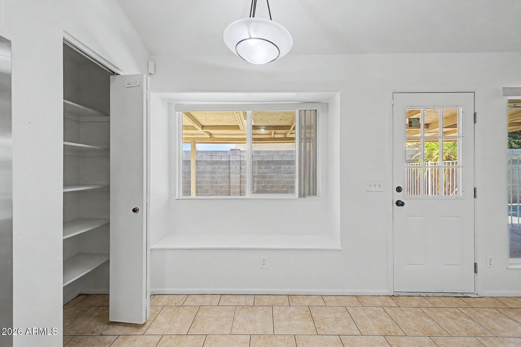 7119 W Krall Street - Photo 4