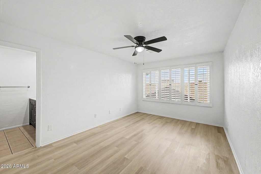 7119 W Krall Street - Photo 8