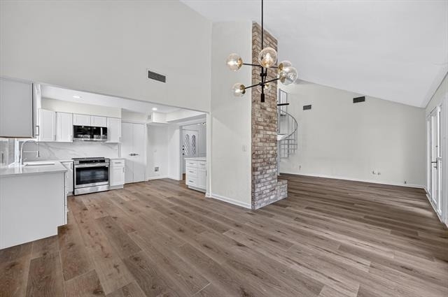 4610 Bellefontaine Court - Photo 2