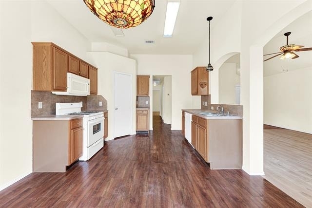 9005 Warren Drive - Photo 8