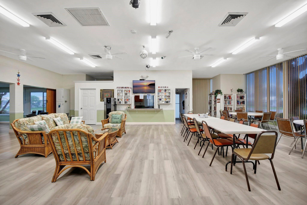 2650 W Golf Boulevard - Photo 24