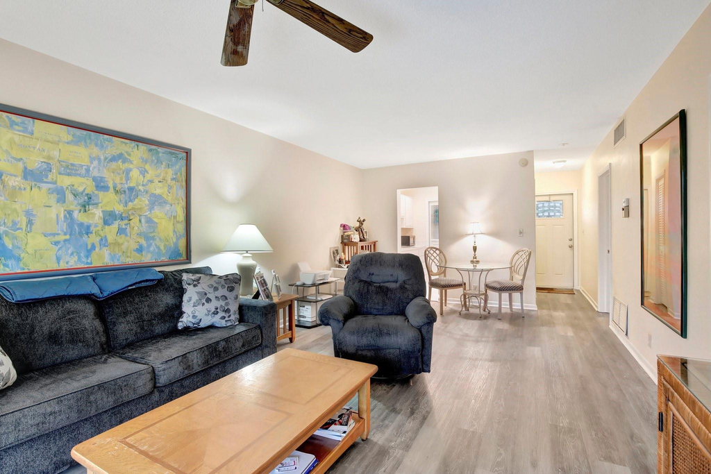 2650 W Golf Boulevard - Photo 10