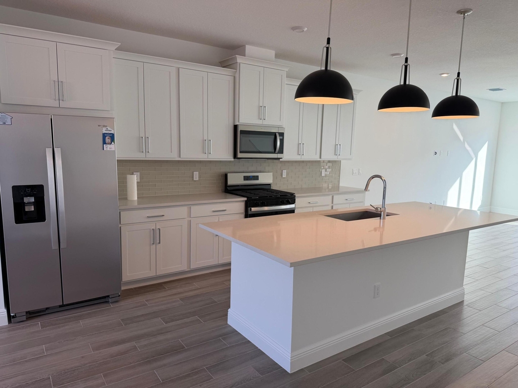 7528 Sw Hosford Street - Photo 2