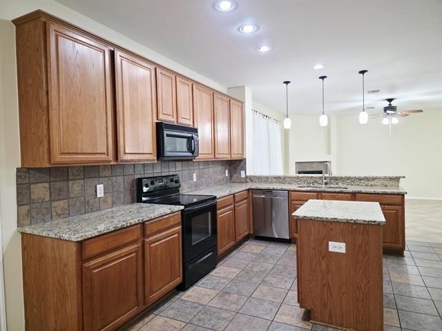 1913 Bradford Pear Square - Photo 5