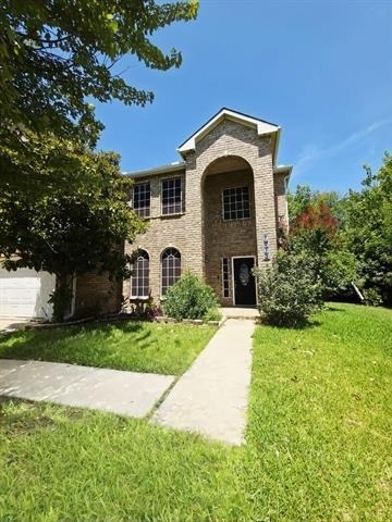 1913 Bradford Pear Square - Photo 0