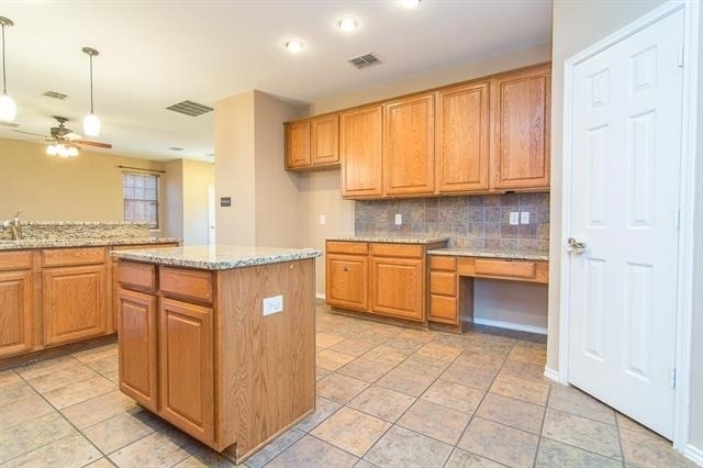 1913 Bradford Pear Square - Photo 2