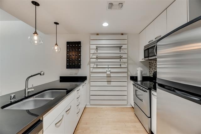 1200 Main Street - Photo 11
